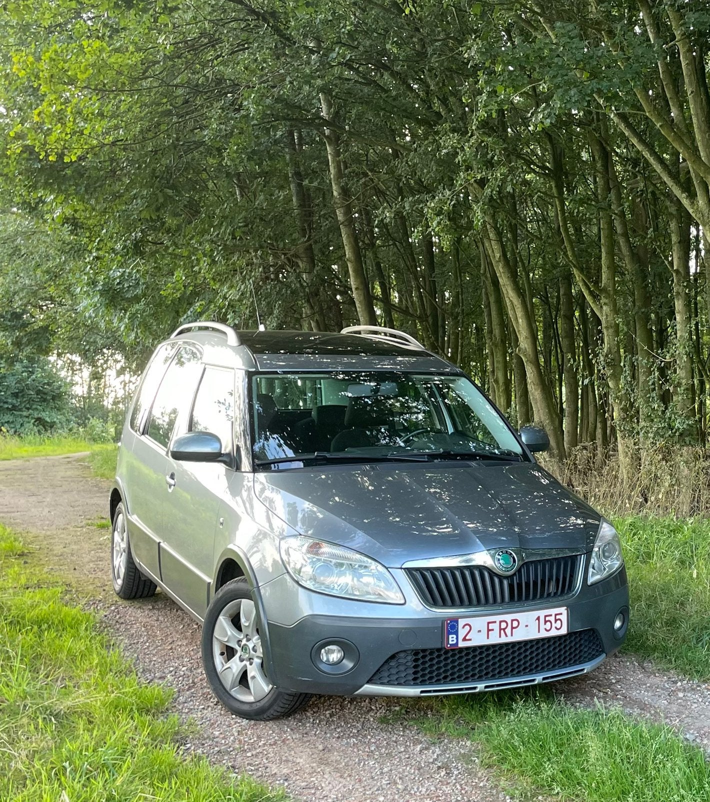 Skoda Roomster scout 1.6 tdi, Autos, Euro 5, Système audio, Boîte manuelle, Roomster