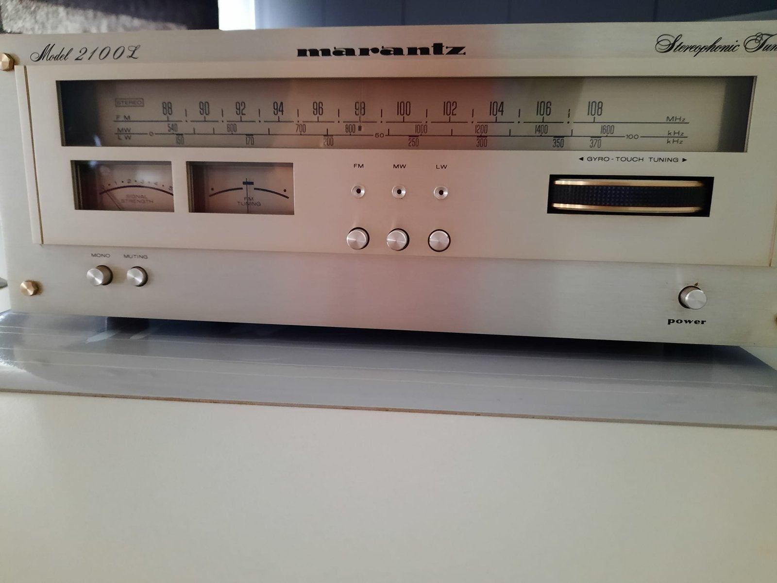 Tuner Marantz, TV, Hi-fi & Vidéo, Enlèvement, Comme neuf