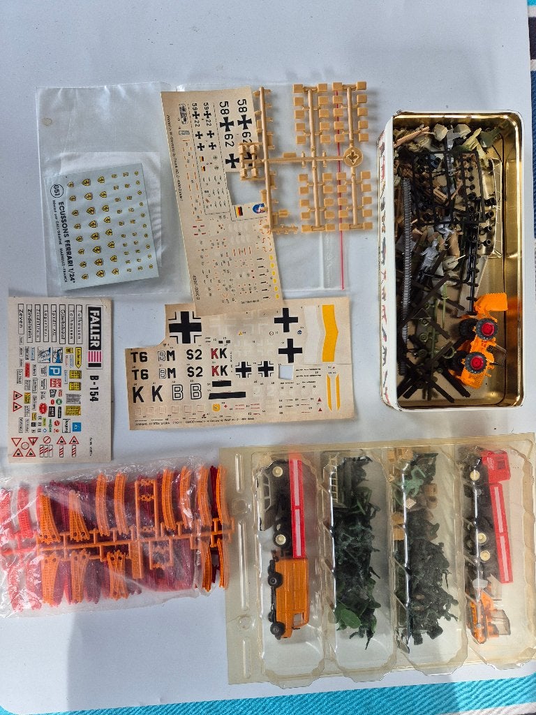 Modelisme pièces diverses et décalcomanies, Hobby & Loisirs créatifs, Enlèvement, Utilisé, 1:32 à 1:50