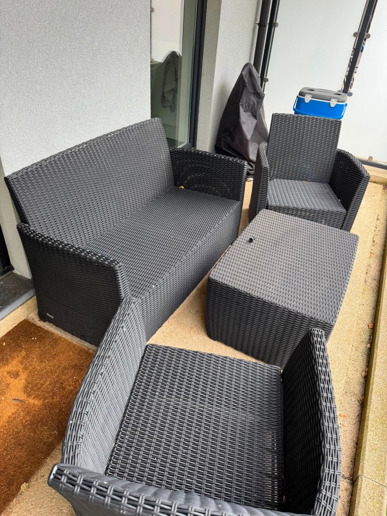 Tuinmeubilair, Tuin en Terras, Tuinsets en Loungesets, Zo goed als nieuw, Loungeset, Kunststof, 5 zitplaatsen, Bank, Eettafel