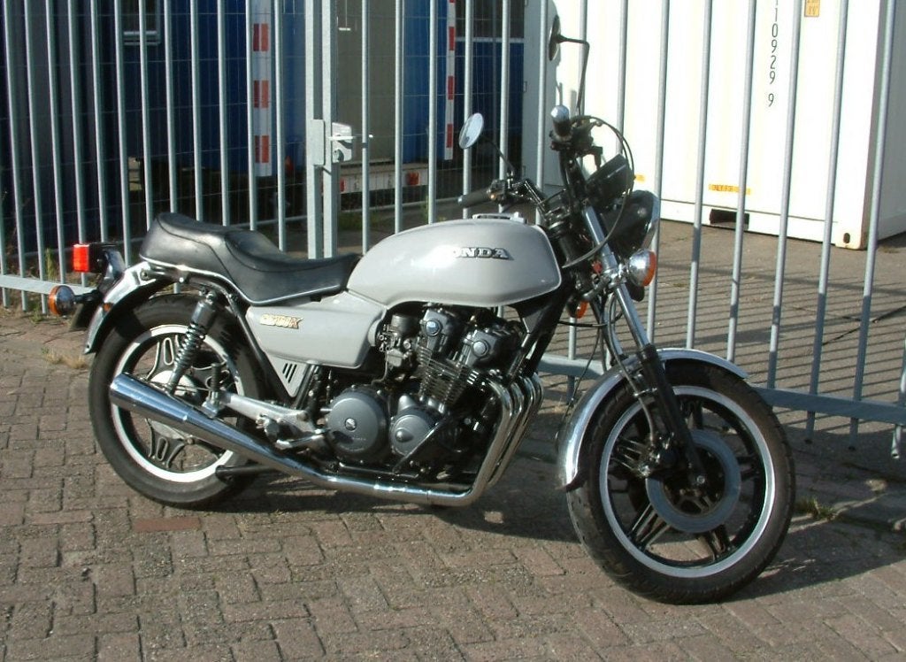 oudere Honda  750cc 1981  die goed is en veel kijkers trekt, 750 cc, 4 cilinders, Motorrijbewijs A, Gebruikt