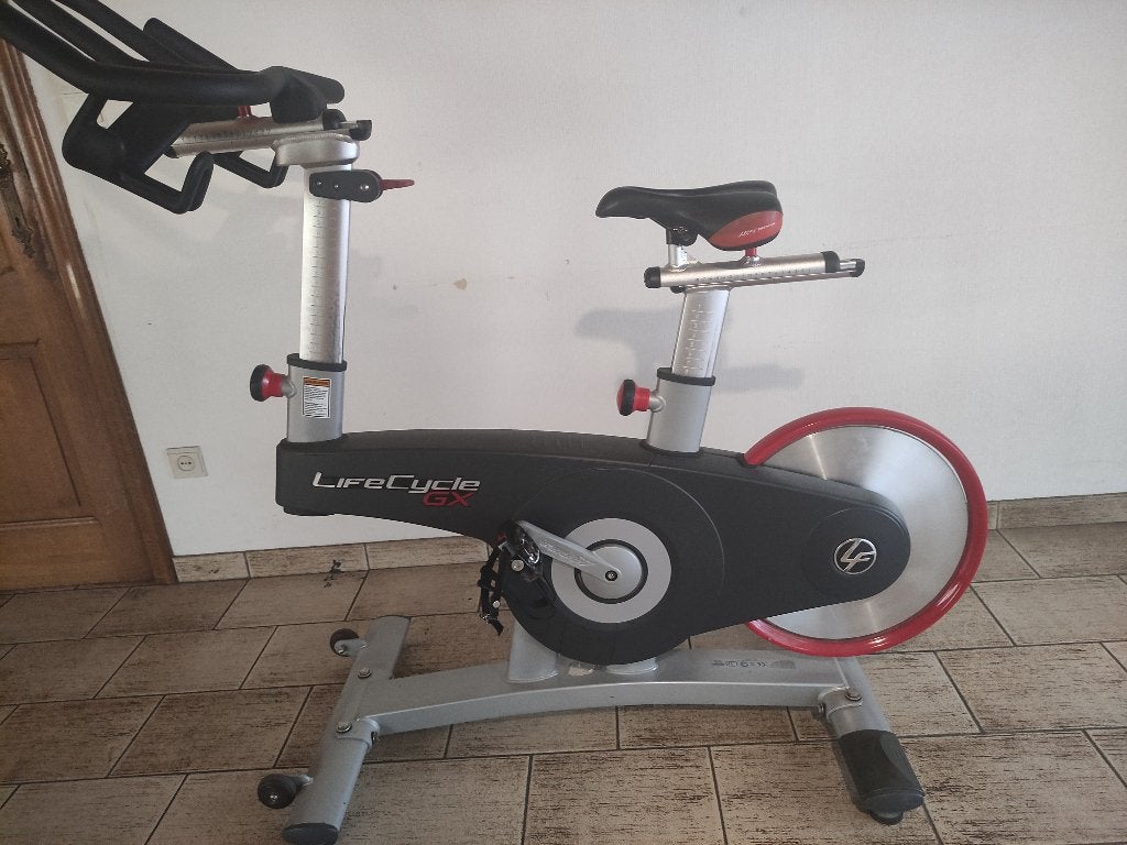 LifeCycle GX, Vélo de spinning, Jambes, Enlèvement, Utilisé