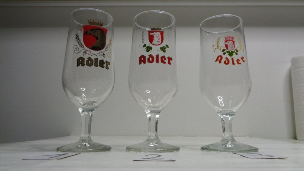 3 verschillende Adler bierglazen, Collections, Marques de bière, Enlèvement ou Envoi, Comme neuf, Verre ou Verres, Autres marques