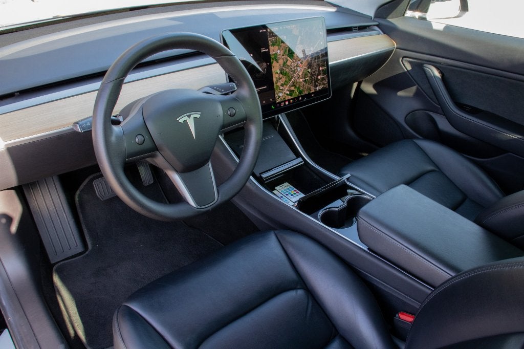 Tesla Model 3 Performance dual motor AWD / AUTOPILOT, Cuir, https://public.car-pass.be/vhr/020781c4-6db3-4589-a40a-4985cc37e58d