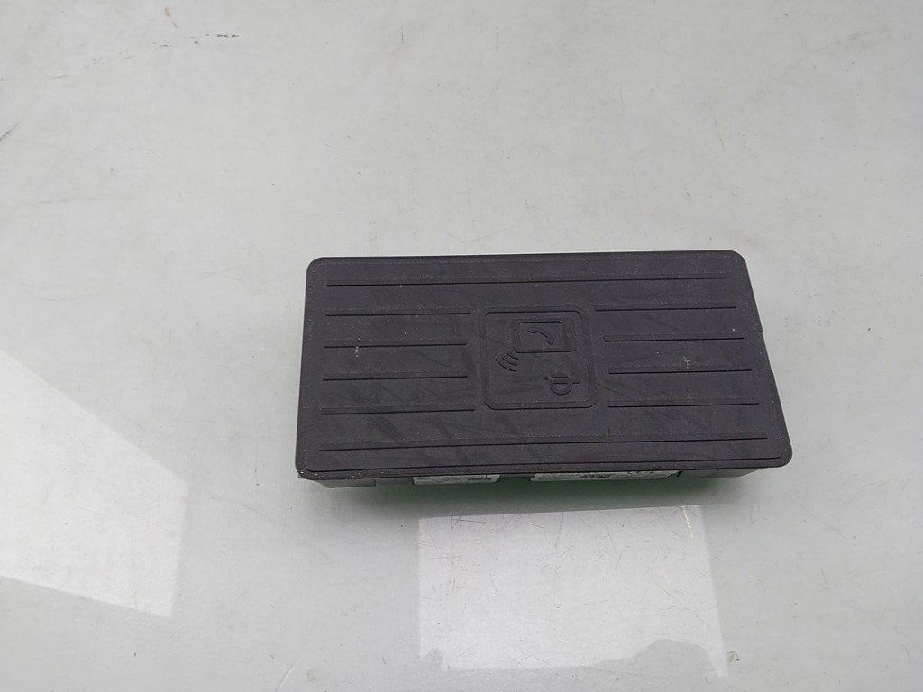 DRAADLOZE TELEFOONLADER (|4N0035502B|), Audi AG, Gebruikt, Info@audi.de, Auto-Union-Straße  1,
85057  Ingolstadt, DE