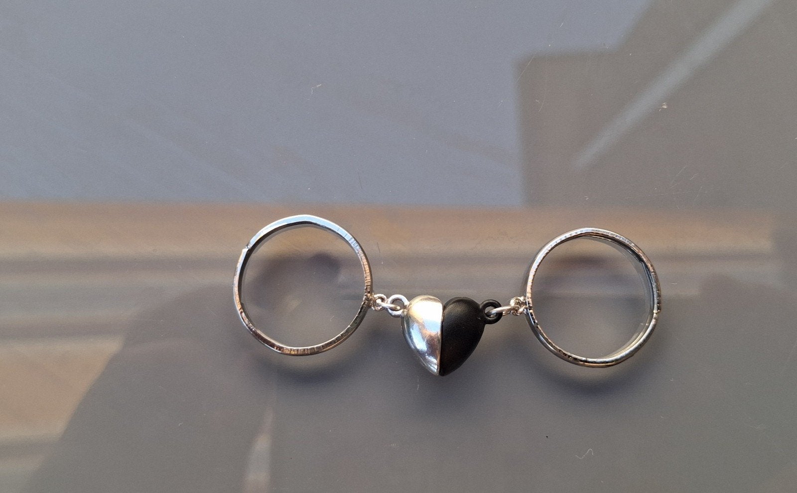 ring, Handtassen en Accessoires, IJzer of Staal, Zwart, Ophalen of Verzenden, Zo goed als nieuw
