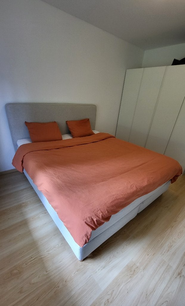 IKEA 180x200 complete boxspring: zeer goede staat, Huis en Inrichting, Slaapkamer | Boxsprings, Ophalen, Gebruikt, Modern, Scandinavisch, Minimalistisch