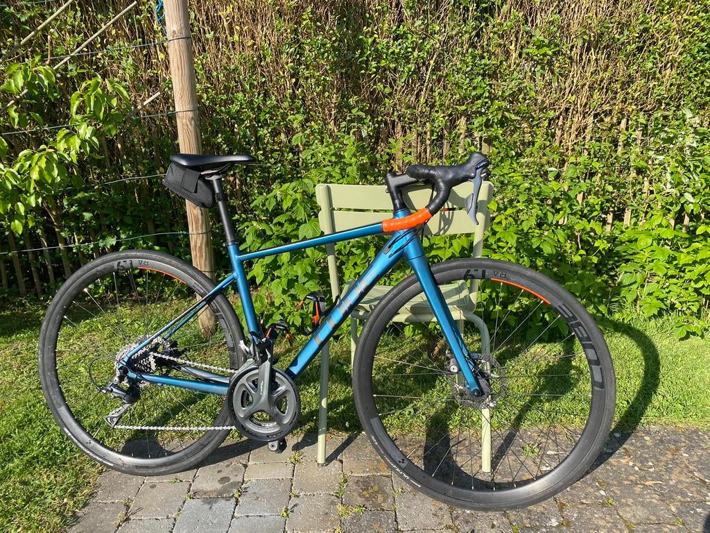 Vélo de route Cube Attain 2022 50”, Ophalen, 28 inch, 10 tot 15 versnellingen, Aluminium