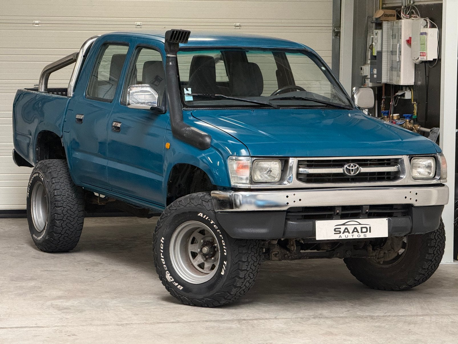 Toyota Hilux 2.4 TD Double Cabine, Autos, Achat, 2400 cm³, Boîte manuelle, Particulier