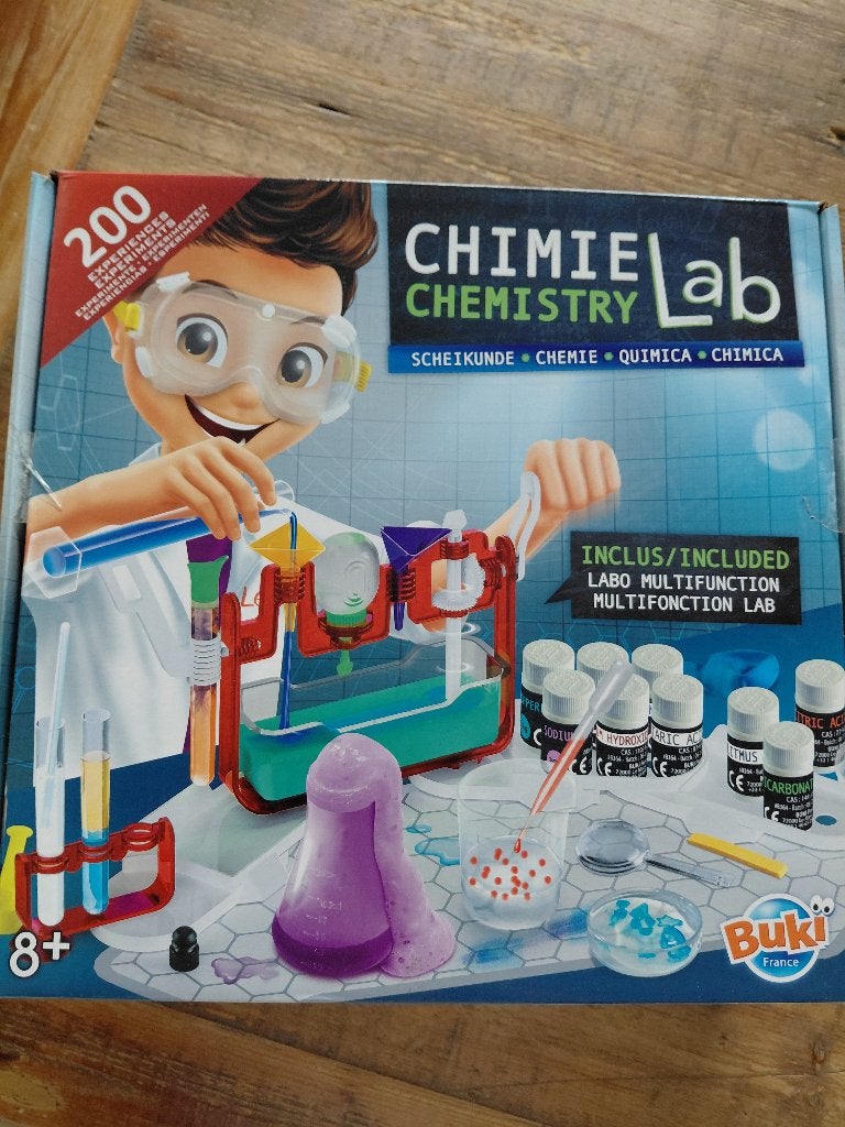 Buki speelgoed Game 200 Experiments Chemistri Lab 8j, Kinderen en Baby's, Ophalen, Nieuw