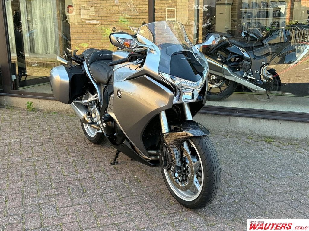 Honda VFR 1200 F ABS, Motoren, Meer dan 35 kW, Toermotor, ABS, 1237 cc