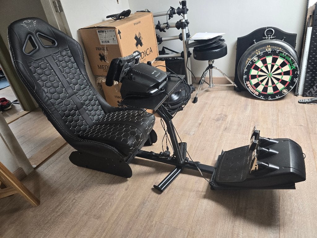 Racing Seat / sim racing, Enlèvement, Utilisé, Logitech