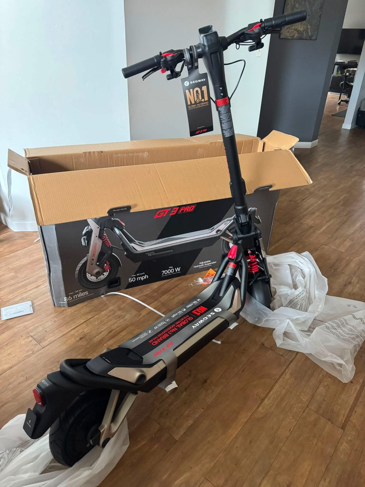 Trotinette segway GT3 pro neuf jamais servi avec facture, Vélos & Vélomoteurs, Enlèvement, Comme neuf, Step électrique (E-scooter)