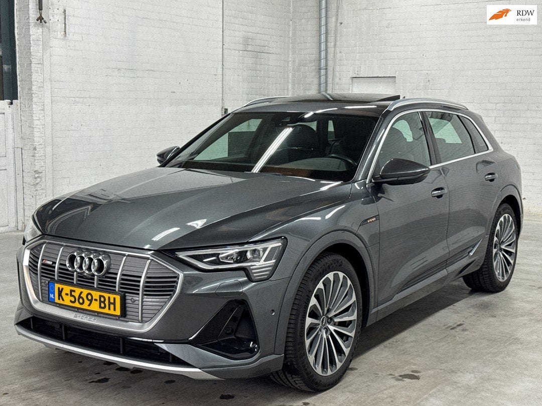 Audi E-tron 55 quattro 3x S-line edition 95 kWh SOH 89,9 %|L, Auto's, Audi, Automaat, Dealer onderhouden, Zwart, 408 pk