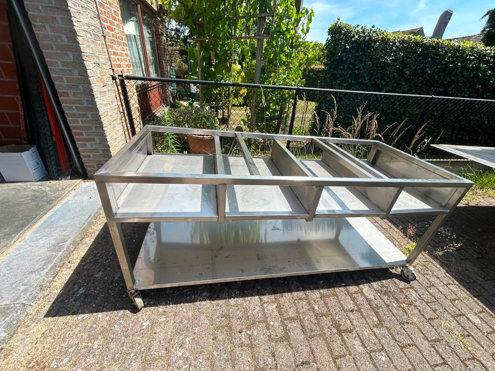 Professionele RVS tafel op wielen, Jardin & Terrasse, Verrières, Enlèvement