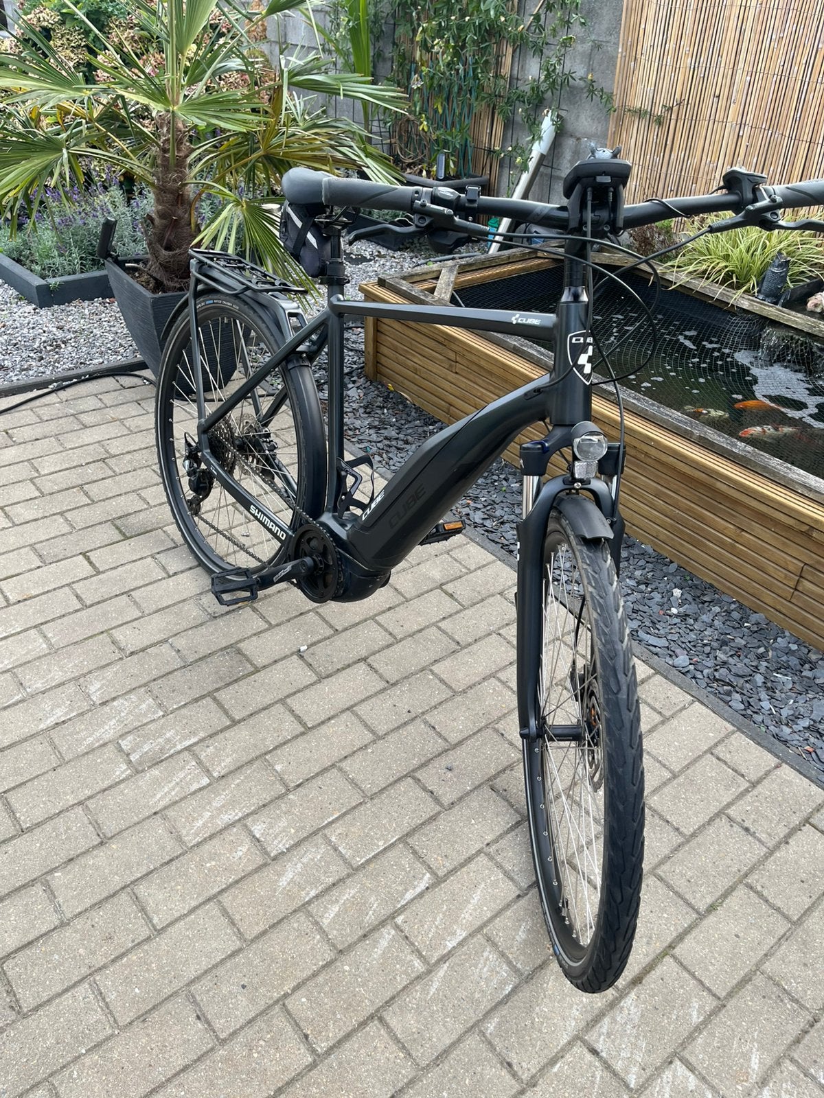 Elektrische fiets cube touring pro bosch motor, Fietsen en Brommers, Ophalen, Zo goed als nieuw, Cube