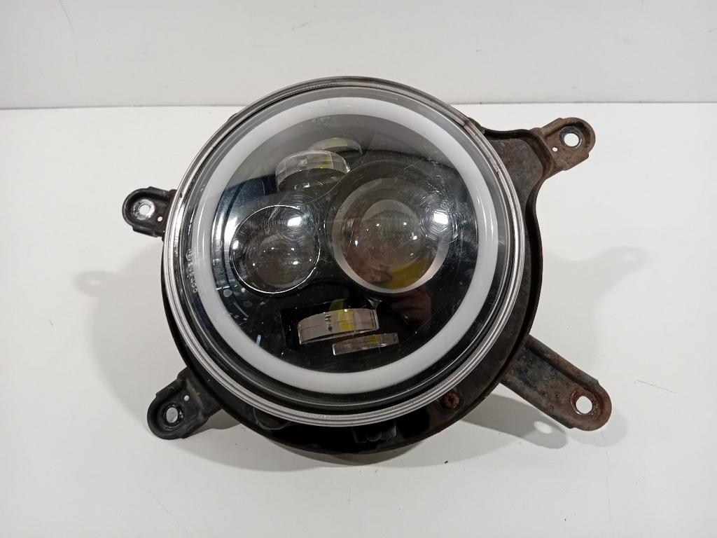 Koplamp rechts Nissan Patrol, Onderdelen@venauto.nl, Van der Ven Autorecycling B.V., Gebruikt, Ettenseweg 76, 4706 PB Roosendaal, The Netherlands