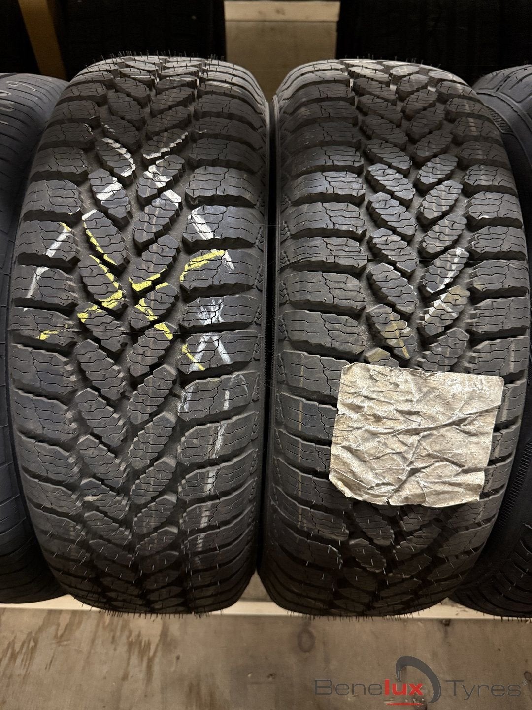nieuw winter 205/60R15 Sava 205/60 R15 205/60/15 2056015, Auto-onderdelen, Banden en Velgen, 15 inch, -, -, Nieuw