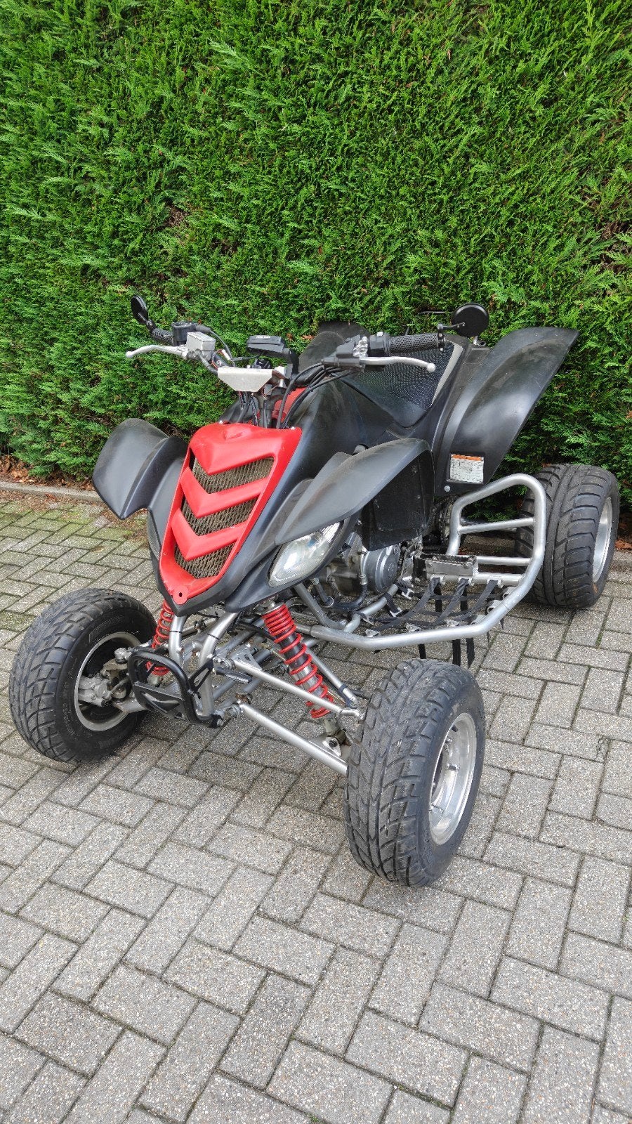 Yamaha Raptor 660