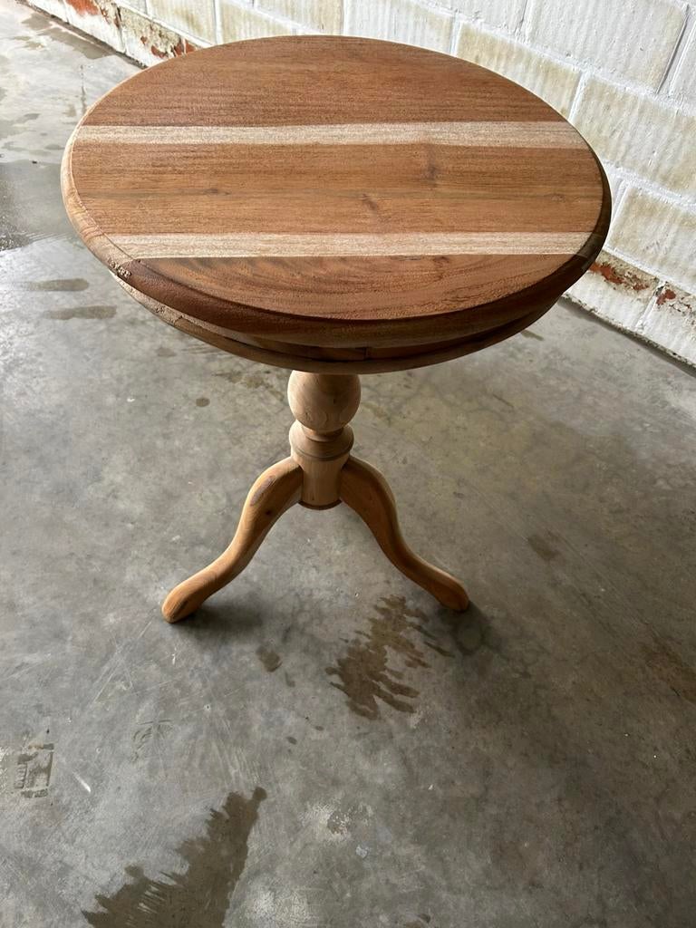 Table d'appoint, Enlèvement