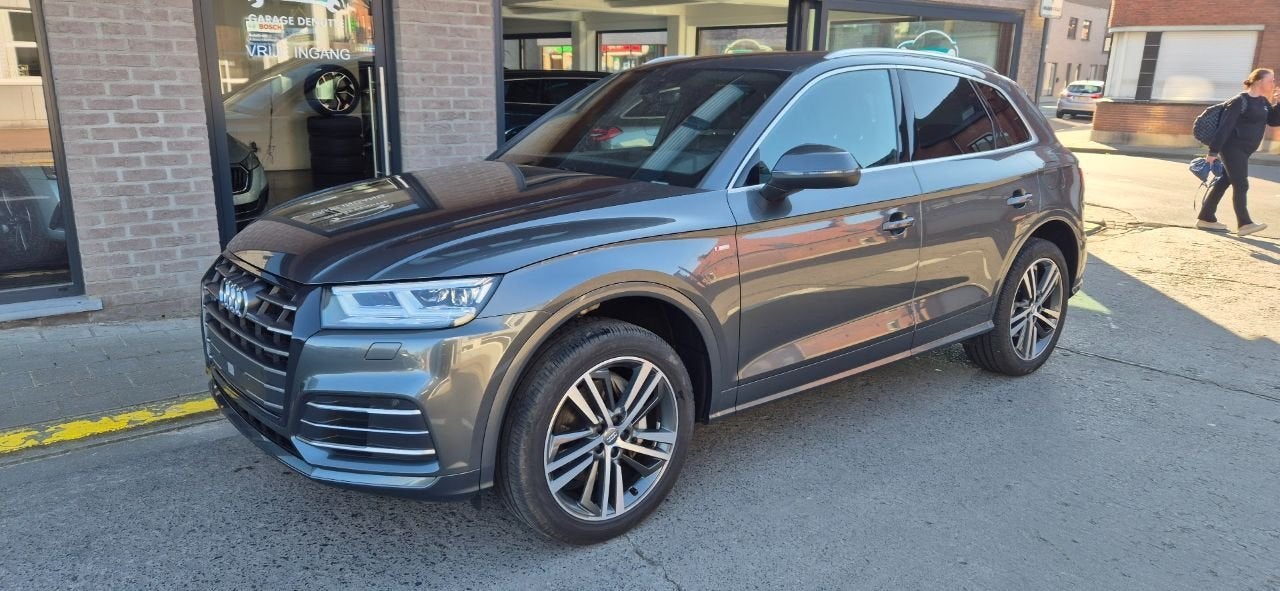 Audi Q5 55 TFSI e quattro sport (bj 2020, automaat), Auto's, Audi, 4 deurs, Bedrijf, Vierwielaandrijving, Hybride Elektrisch/Benzine