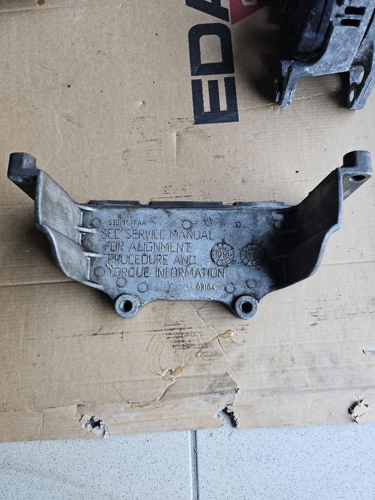 Support moteur / berceau accessoire Dodge Ram 1500 5.7 HEMI, Ophalen, Gebruikt, Dodge