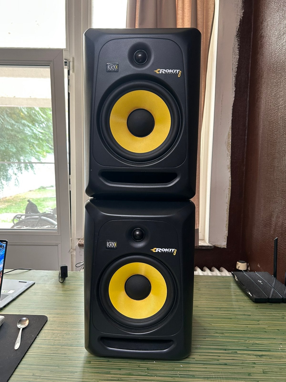 Krk Rokit 8 G3 Studiomonitoren Set (met lichte gebreken), TV, Hi-fi & Vidéo, Enlèvement, Comme neuf, Kit d'enceintes, KRK