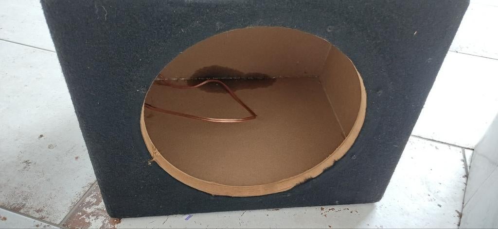 Caisson + sub + radio, Enlèvement