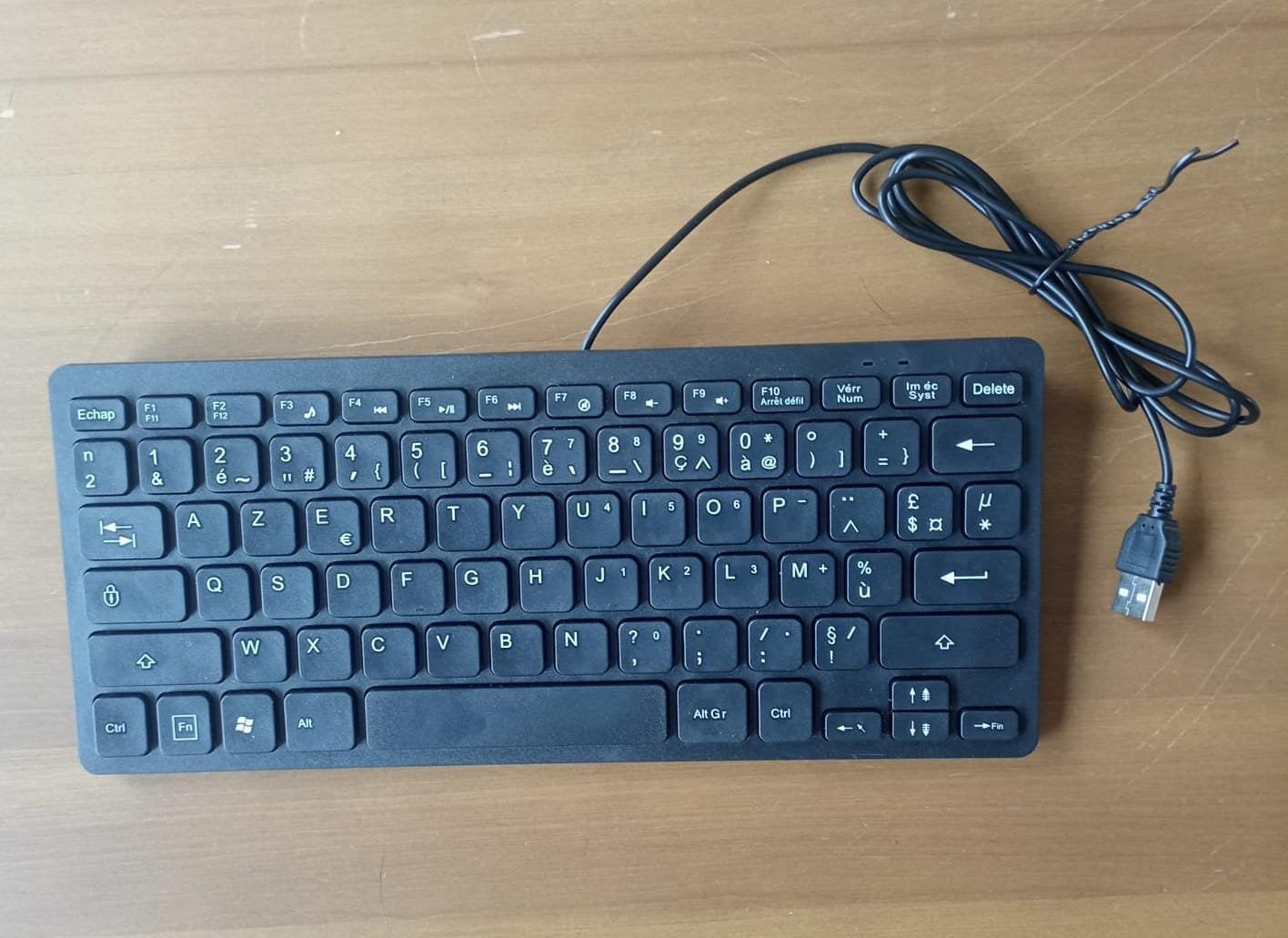 Compact laptop toetsenbord (FR azerty), Computers en Software, Toetsenborden, Ophalen, Azerty