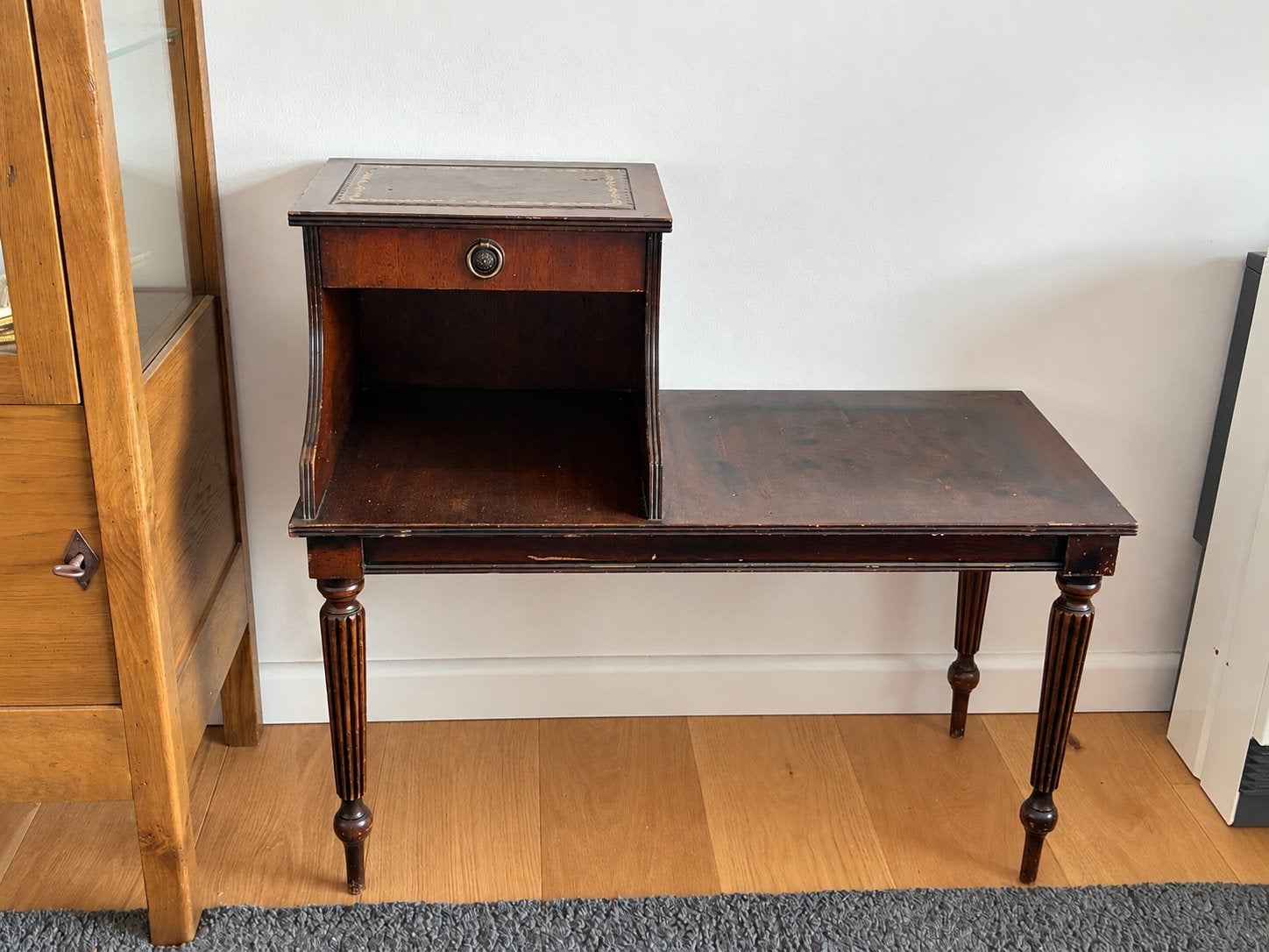 Vintage houten schrijftafel / bijzettafel met lade, Ophalen, Overige materialen, Gebruikt, 50 tot 100 cm