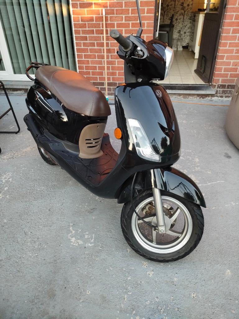 Sym fiddle classe A, Fietsen en Brommers, Scooters | SYM, Gebruikt, Fiddle, Klasse A (25 km/u), Benzine, Ophalen