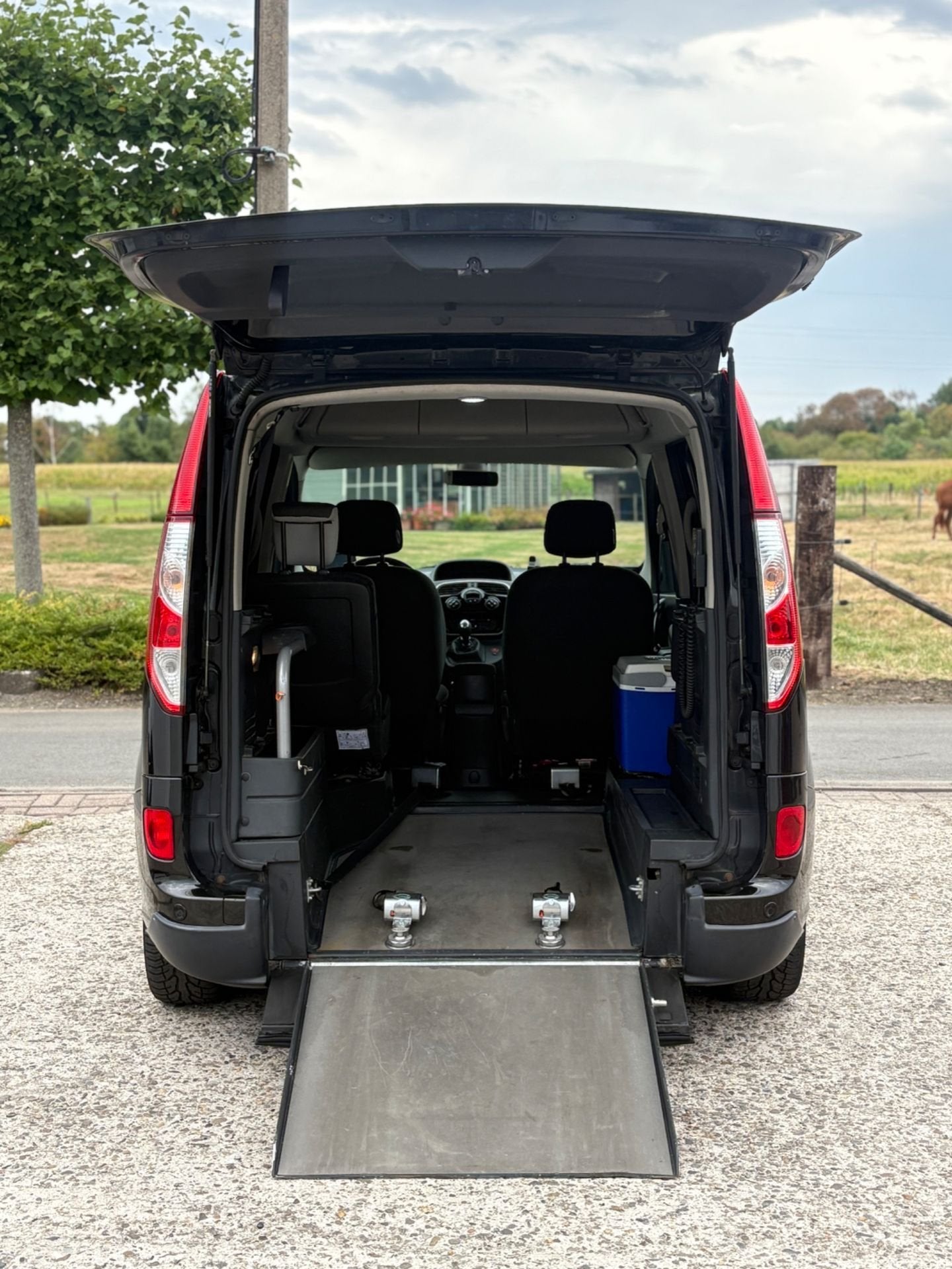 Renault Kangoo 1.5DCI Rolstoel Invalide Mindervalide TPMR, Autos, Volant multifonction, Euro 5, Achat, Entreprise