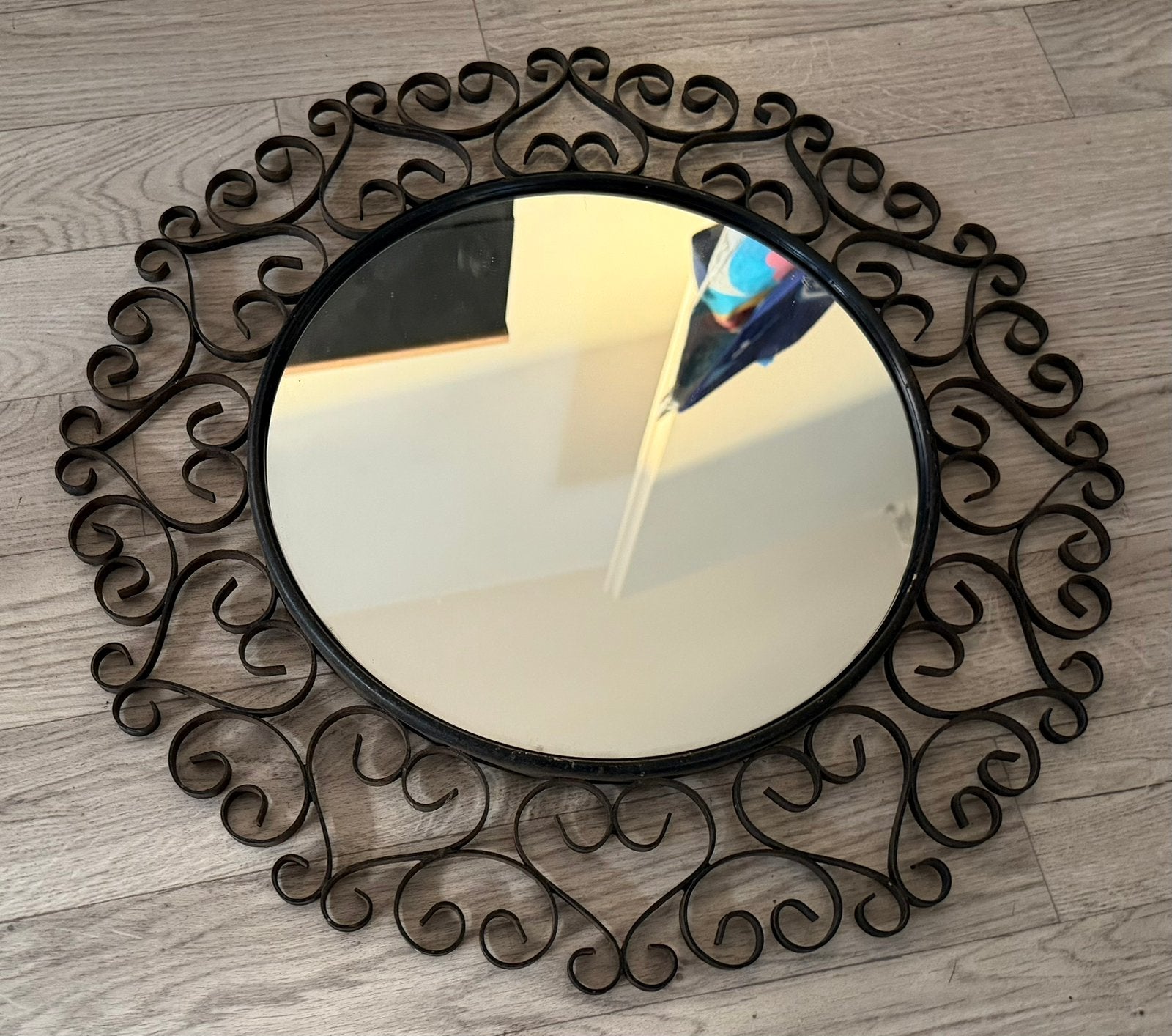 Miroir Chaty Vallauris, Enlèvement