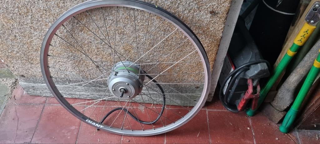 Motor voor elektrische fiets GIANT zeer goed staat, Ophalen