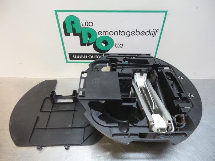 Cric d'un Renault Clio (Clio 3 06-), Renault, -, Utilisé, -