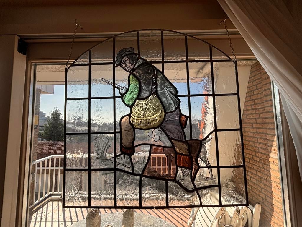 Antiek glas en lood werk, Ophalen