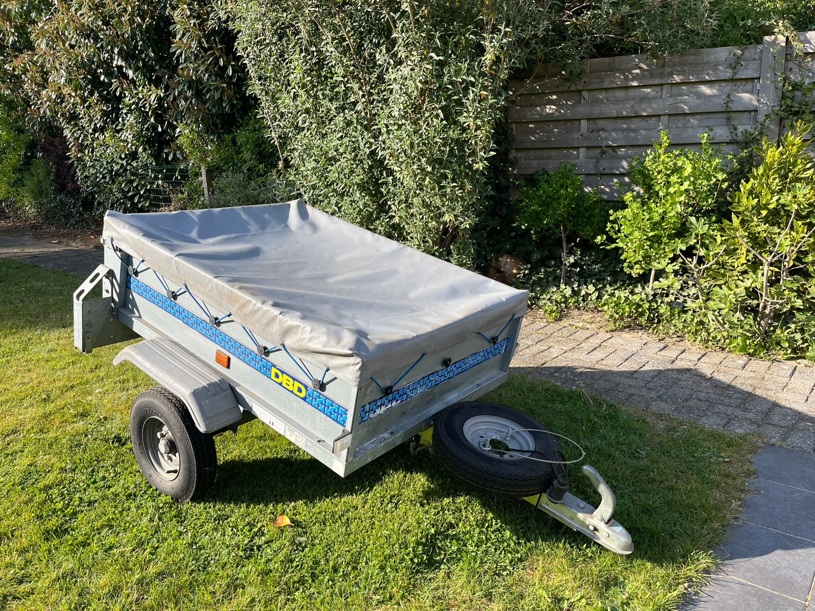 Aanhangwagen voor bagage op reis, Ophalen, Gebruikt