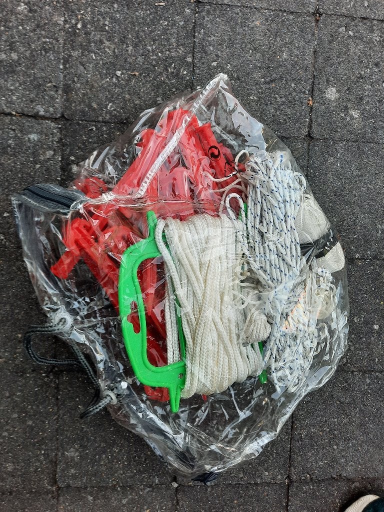 kamperen touwen en picketten, Ophalen of Verzenden, Gebruikt