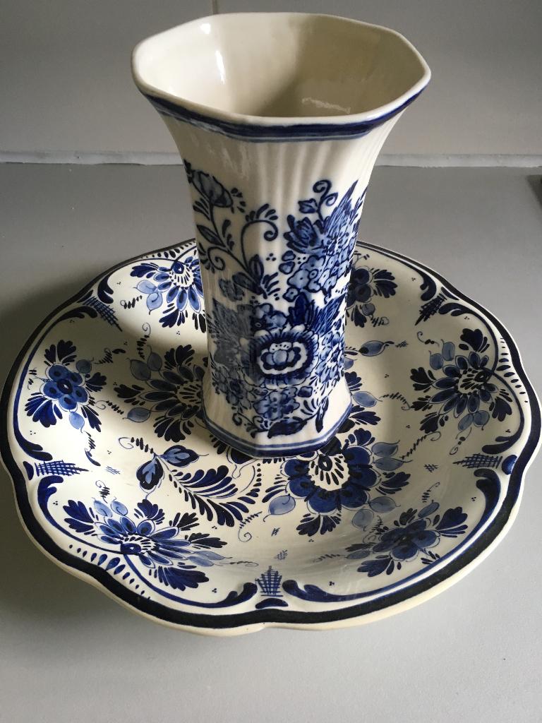 Delftse Vaas met mooie schotel (handgeschilderd), Antiek en Kunst, Ophalen of Verzenden