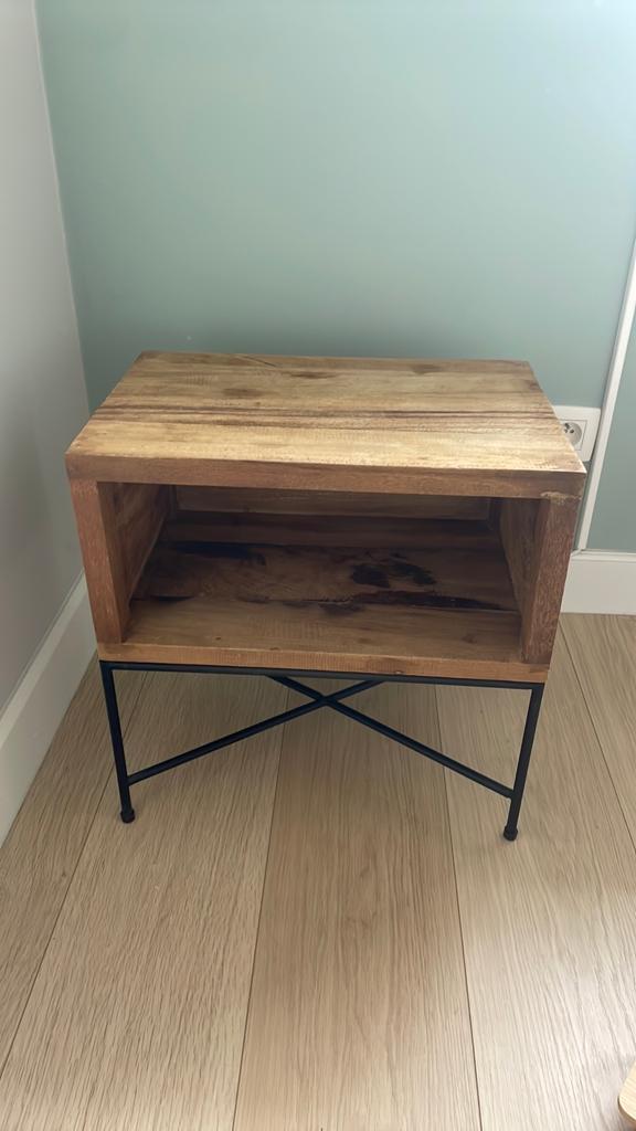 2 massief teak nachtkastjes   80 euro, Huis en Inrichting, Slaapkamer | Nachtkastjes, Ophalen, Gebruikt