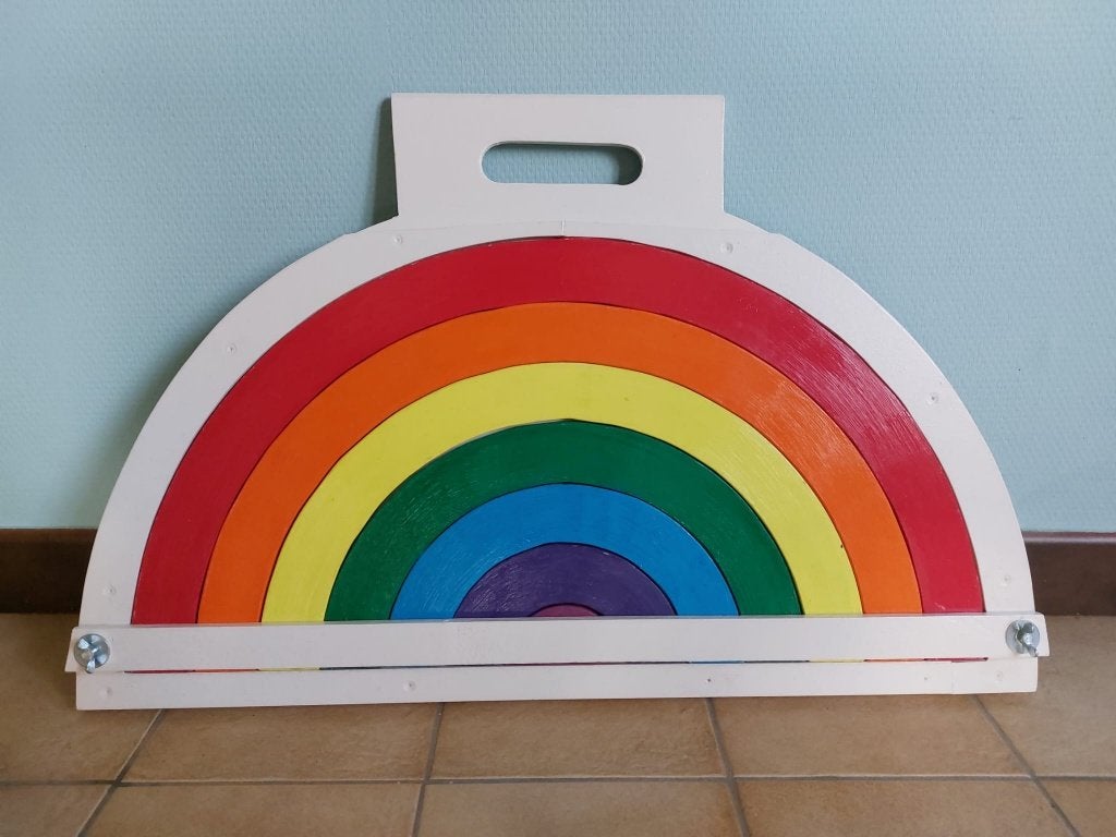 zelfgemaakte regenboogpuzzel, Ophalen, 2 tot 4 jaar, Gebruikt, Van hout