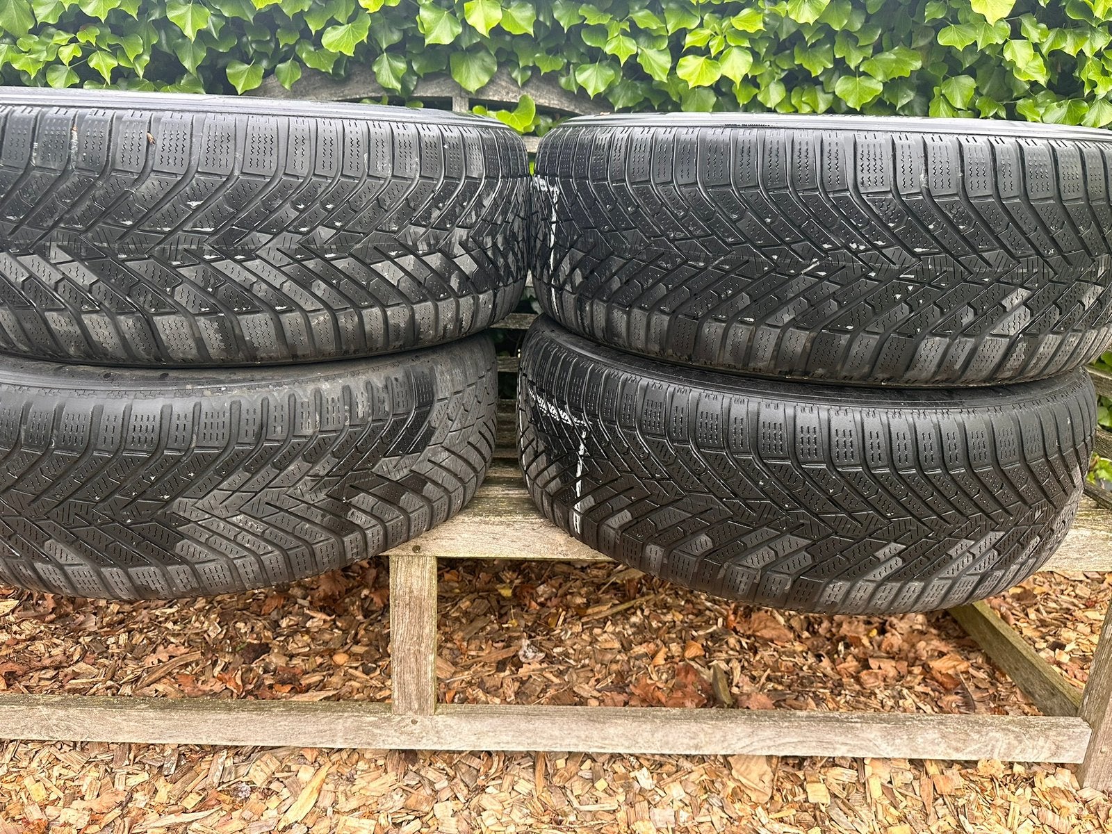 Pirelli scorpion 225/60/R18 wibterbanden, Auto-onderdelen, Banden en Velgen, Ophalen, 18 inch, Gebruikt, Winterbanden