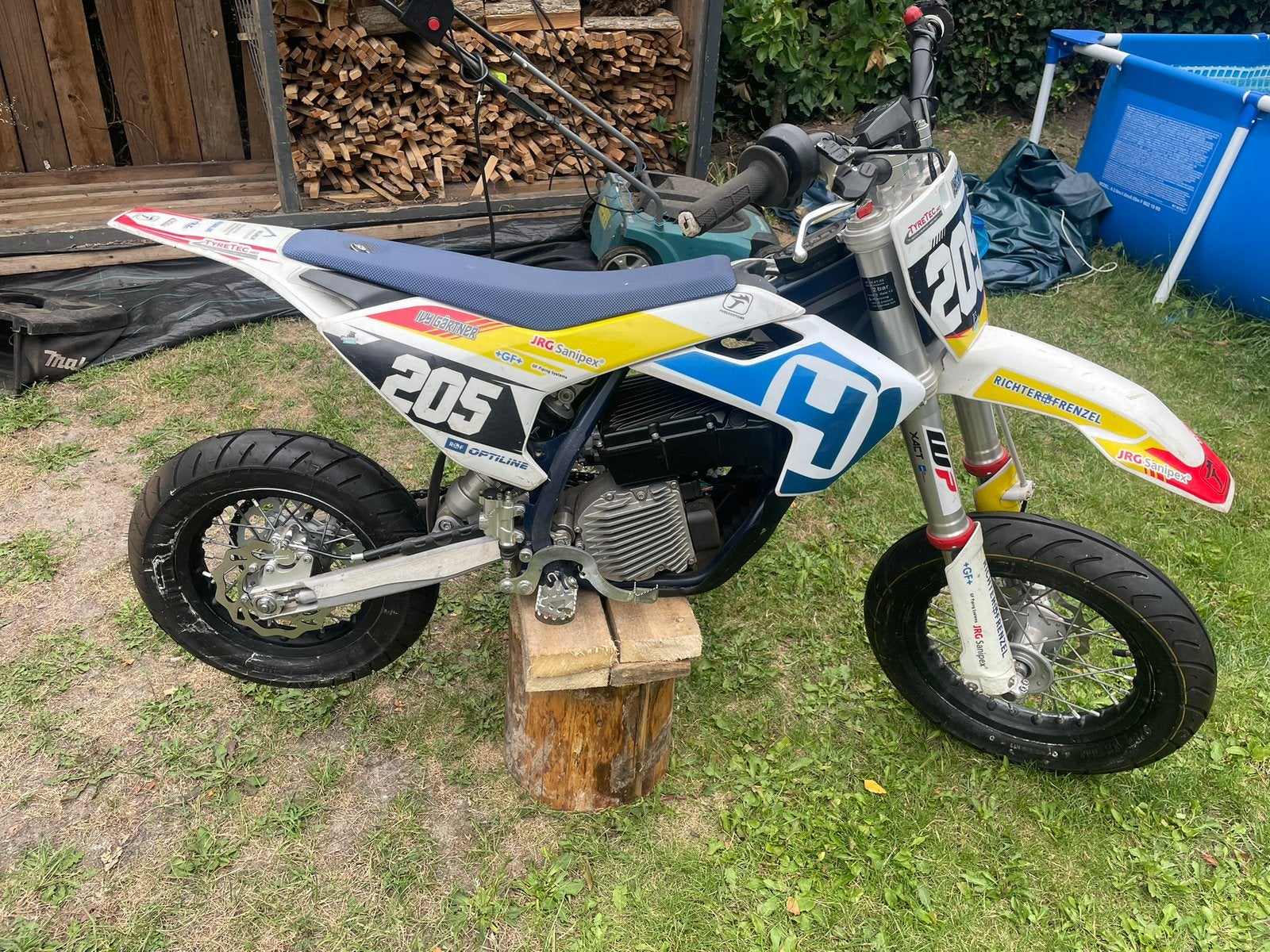Husqvarna EE5 2023 met Supermoto set en cross set, Ophalen, Zo goed als nieuw, Schijfrem, Overige typen