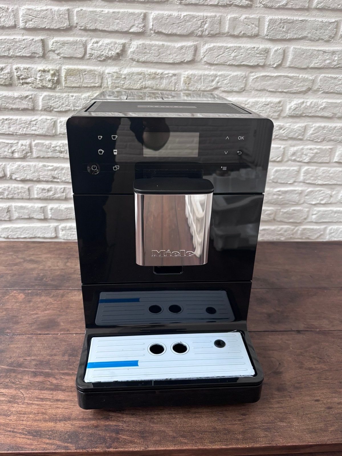 Miele CM 5310 Silence Nieuw!, Elektronische apparatuur, Koffiezetapparaten, Ophalen, Afneembaar waterreservoir, Koffiebonen, Koffiemachine