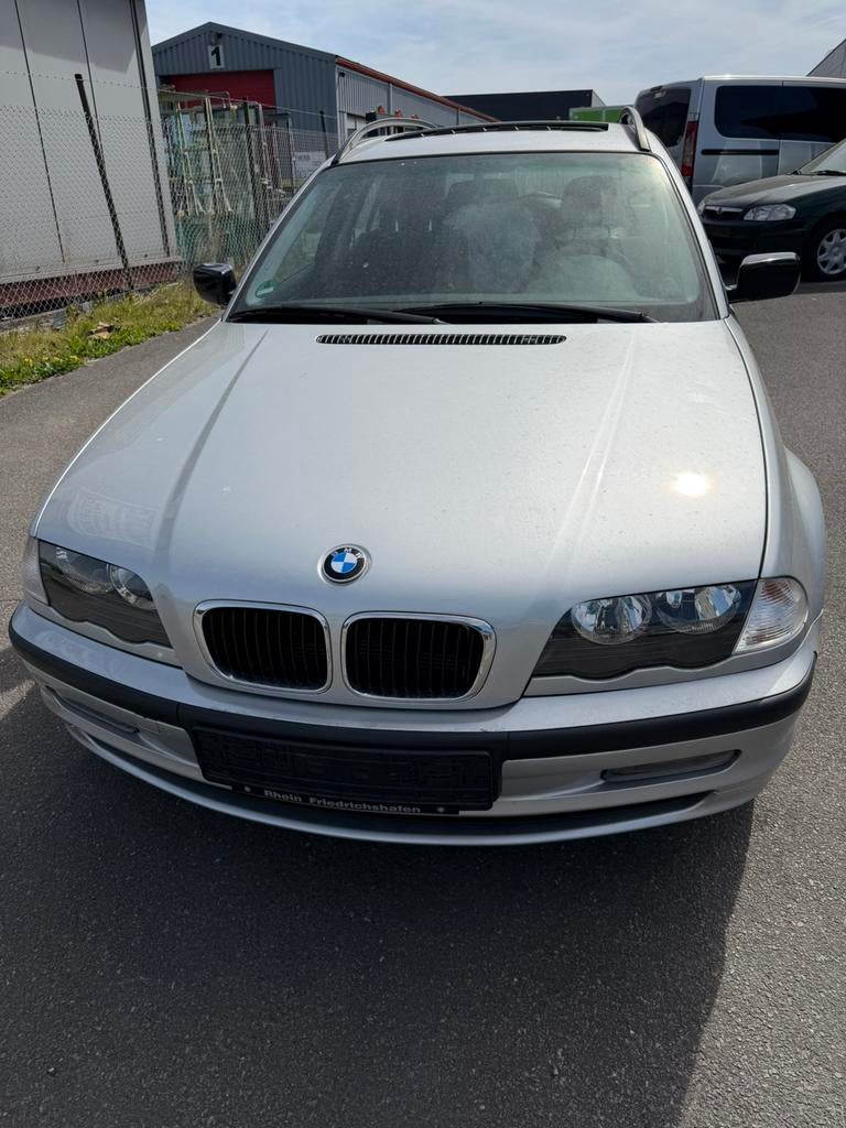 Bmw 318i 1.9 benzine automaat 142.678km gekeurd voor verkoop, Auto's, Automaat, Stof, Bedrijf, Euro 4