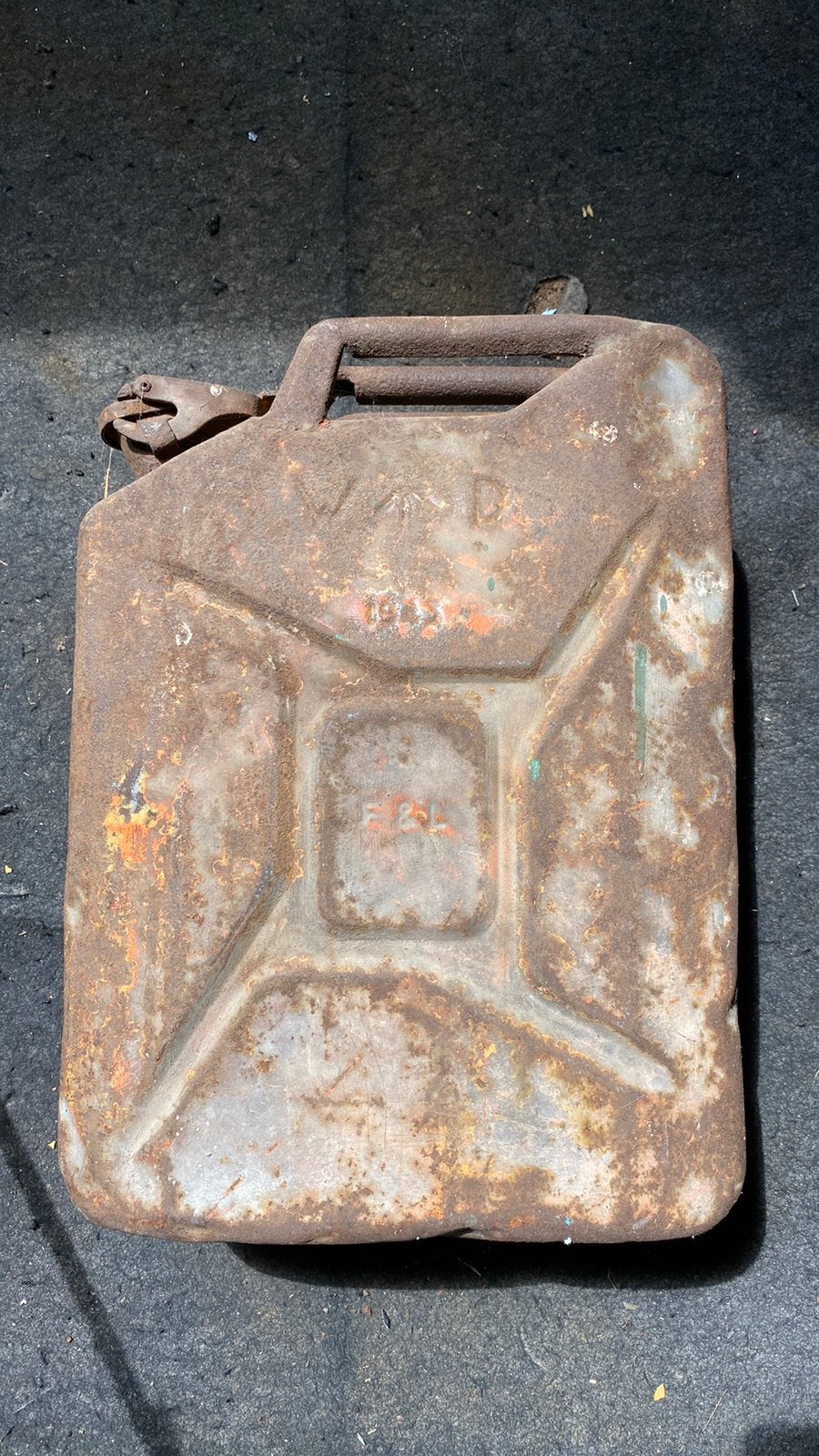 Jerrycan anglais 1943, Collections, Objets militaires | Seconde Guerre mondiale, Enlèvement ou Envoi
