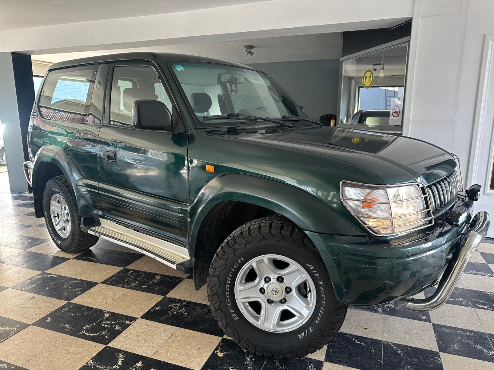 Toyota Land Cruiser Prado 3.0 D-4D – Lichte vracht, Elektrische ramen, Stof, 4 cilinders, 2800 kg