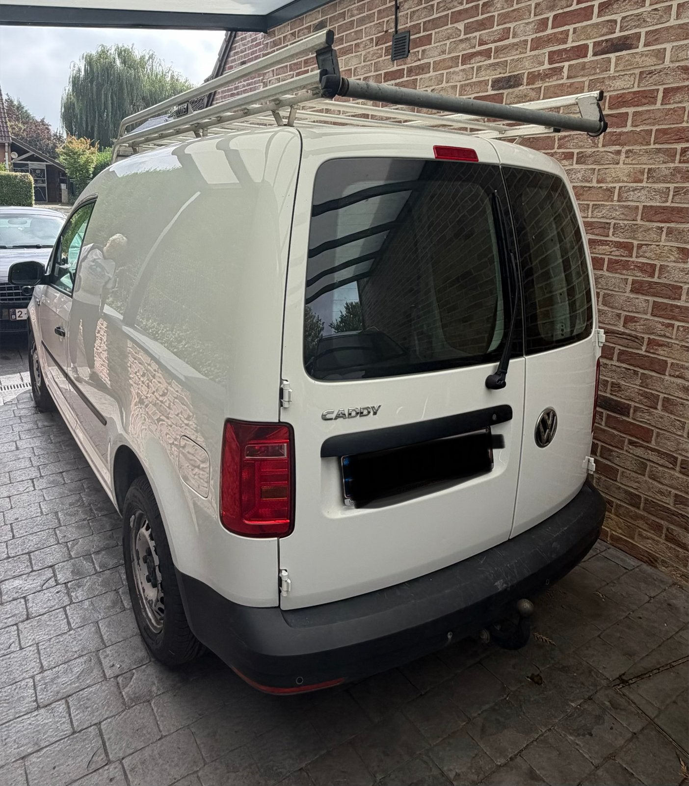 Vw Caddy, Voorwielaandrijving, 1998 cc, 4 cilinders, Volkswagen