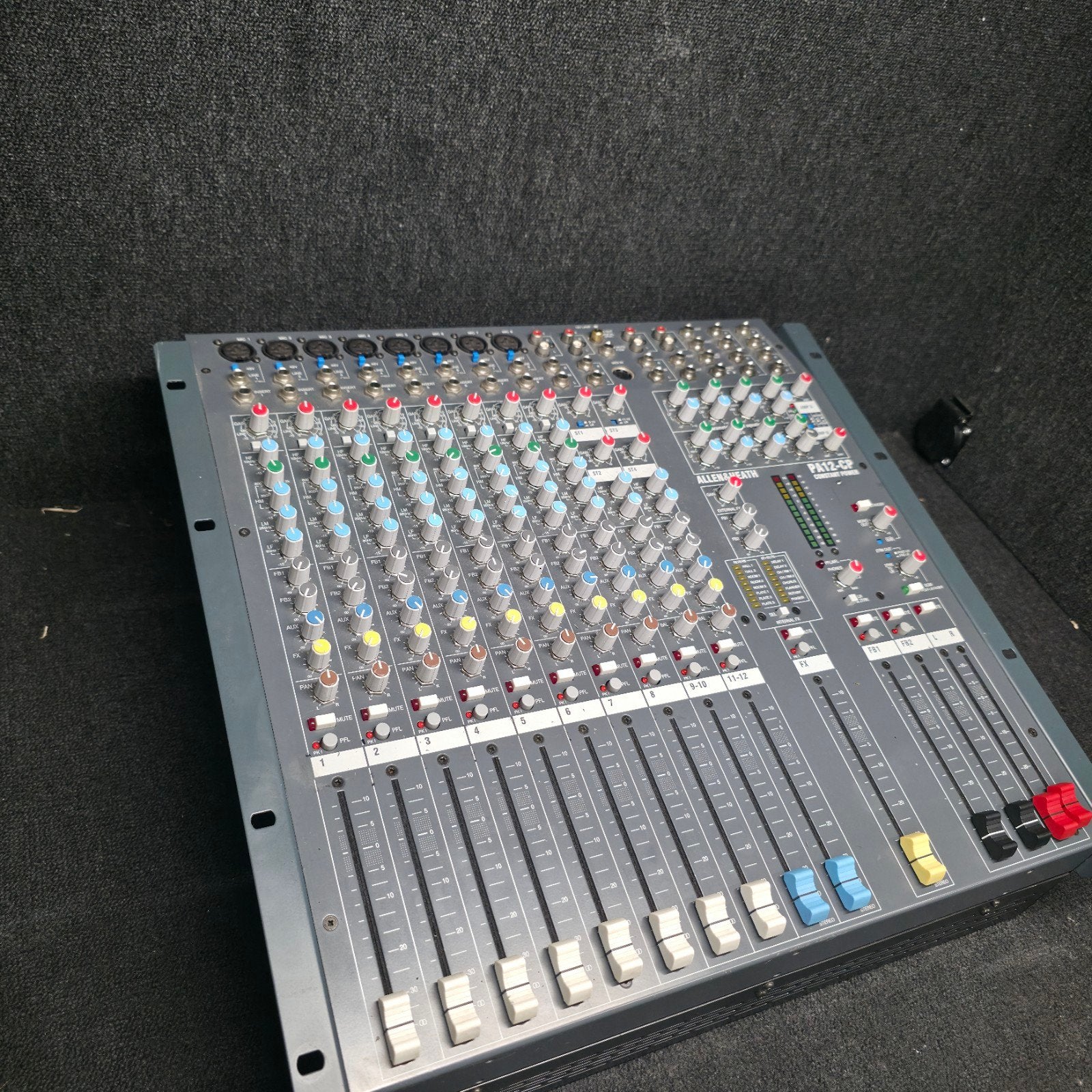 ALLEN & HEATH powered mixer 2 x 500 watt met effecten, Ophalen of Verzenden