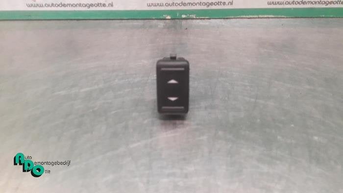 Elektrisch Raam Schakelaar van een Ford Focus (Focus 04-), Gebruikt, -, -, Ophalen of Verzenden